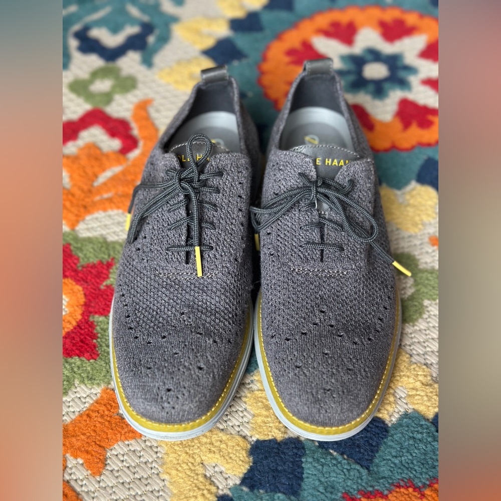 COLE HAAN Original Grand Stitchlite Wingtip Oxford Men's 9.5 (Men’s) Grey/Yellow